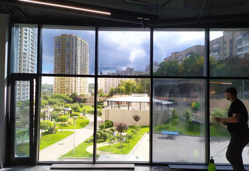 тонировка окон в офисе